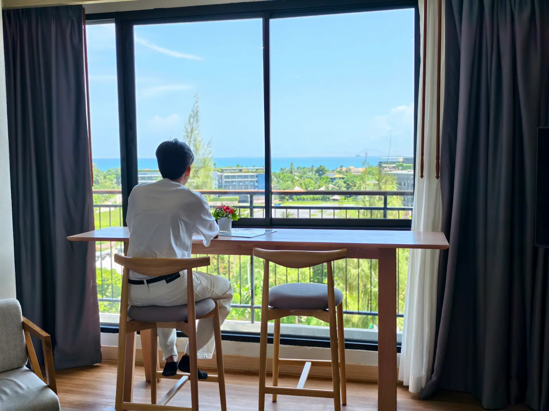 Deluxe Corner Sea View room at Sea Seeker Krabi Resort, Ao Nang