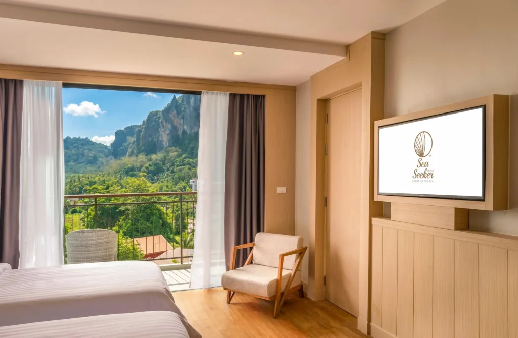 Deluxe Limestone Cliff View 03(1)
